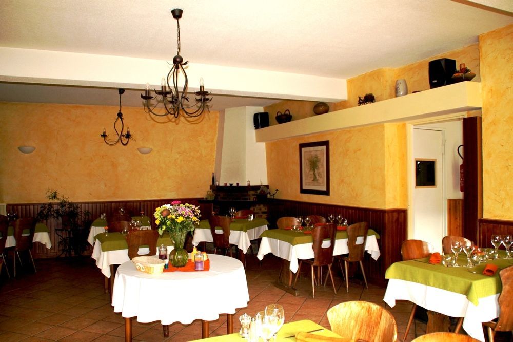 Logis Hotel Restaurant L'Escapade Lamastre Exterior photo